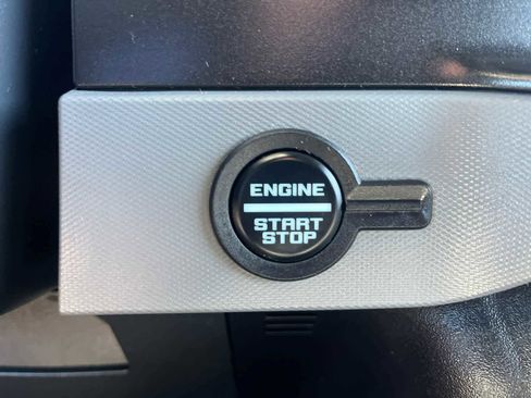 Used 2023 Ford Bronco Big Bend w/ Sasquatch Package image 39