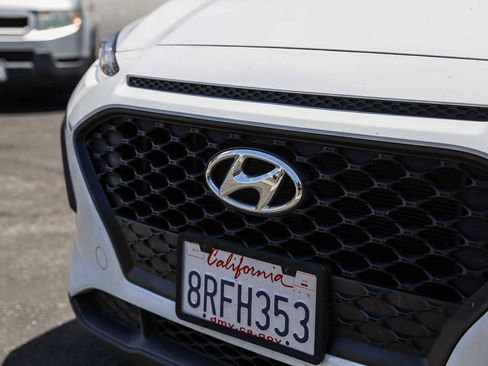 Used 2020 Hyundai Kona SEL FWD image 12