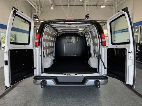 Used 2024 Chevrolet Express 2500 w/ Driver Convenience Package RWD image 9