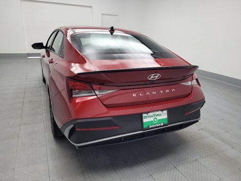 Used 2025 Hyundai Elantra Sport FWD image 6
