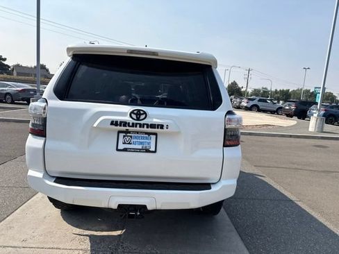 Used 2021 Toyota 4Runner SR5 Premium w/ Moonroof Package AWD/4WD image 7