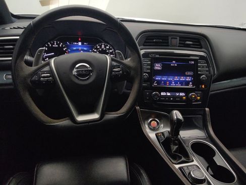 Used 2019 Nissan Maxima SR w/ Sport Mat Group FWD image 22