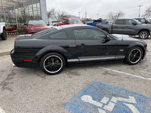 Used 2007 Ford Mustang GT Premium image 32