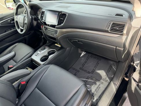 Used 2023 Honda Ridgeline RTL-E image 13