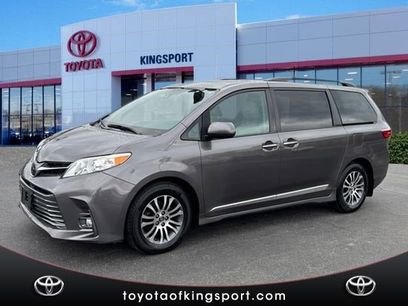 Used 2020 Toyota Sienna XLE