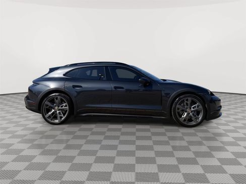 Used 2022 Porsche Taycan 4 Cross Turismo AWD/4WD image 7