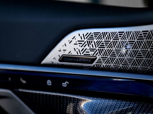 New 2026 BMW M5 Touring image 25