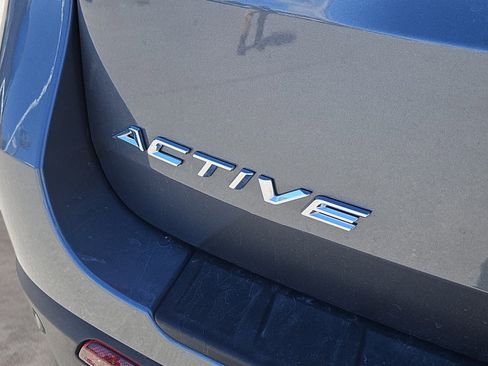 Certified 2025 Ford Explorer Active w/ Active Comfort Package AWD/4WD image 5