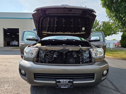 Used 2011 Toyota Sequoia Limited image 30