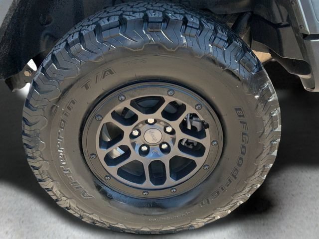 Used 2023 Jeep Wrangler Unlimited Sport AWD/4WD image 9