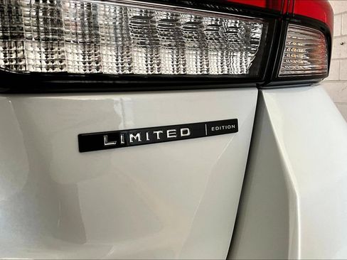 New 2026 Mitsubishi Outlander Sport LE AWD/4WD image 9