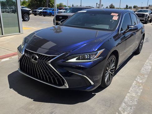 Used 2025 Lexus ES 300h w/ Premium Package FWD image 1