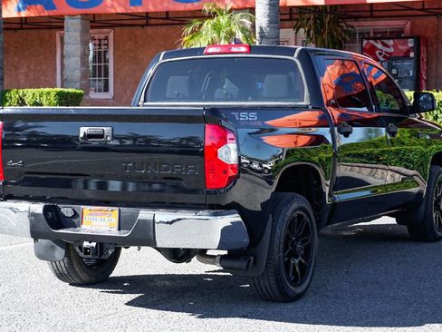 Used 2020 Toyota Tundra SR5 w/ SR5 Leather Package AWD/4WD image 9
