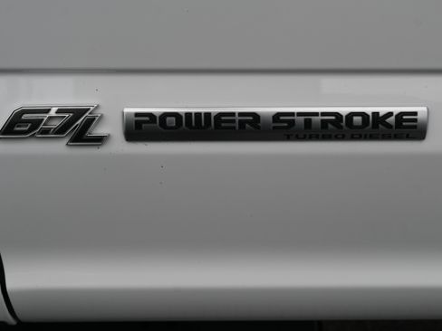 Used 2021 Ford F250 XLT w/ FX4 Off-Road Package AWD/4WD image 34