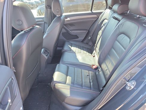 Used 2019 Volkswagen GTI SE image 14