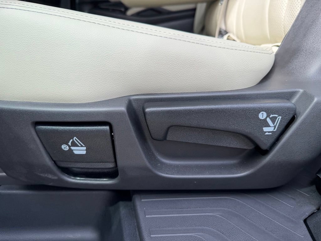 Used 2026 Subaru Ascent Limited AWD/4WD image 30