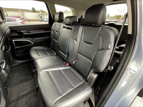 Used 2023 Kia Telluride LX image 24