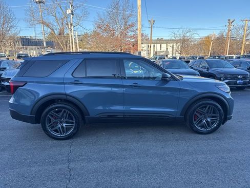 New 2026 Ford Explorer ST w/ Sun And Sound Package image 4