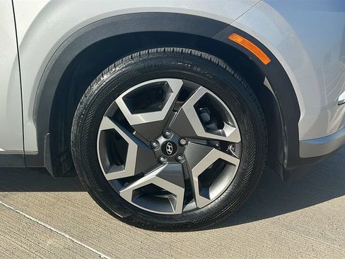 Used 2023 Hyundai Palisade Limited FWD image 16