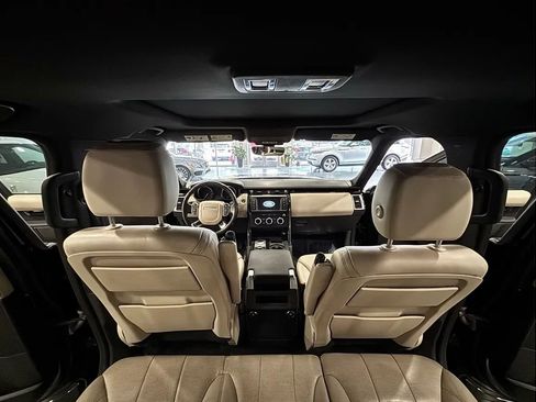 Used 2017 Land Rover Discovery SE AWD/4WD image 51