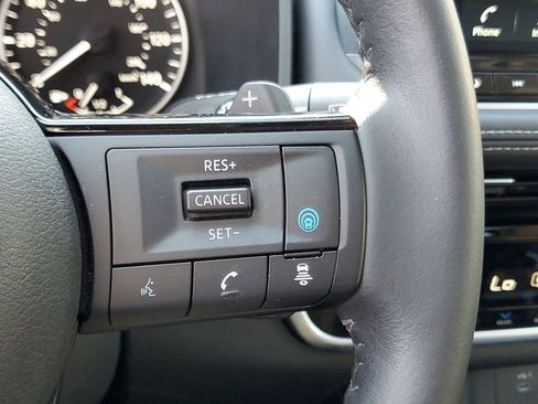 Used 2022 Nissan Rogue SL w/ SL Premium Package FWD image 23