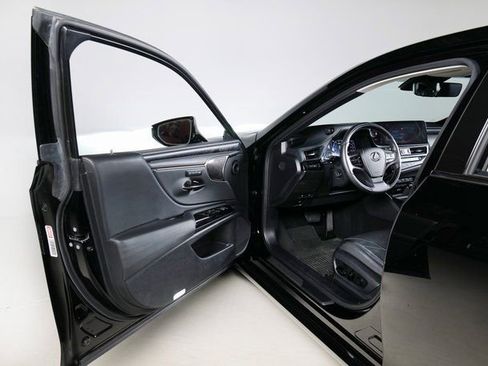 Used 2022 Lexus ES 350 Ultra Luxury image 24