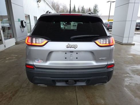 Used 2019 Jeep Cherokee Latitude w/ Comfort & Convenience Group image 20