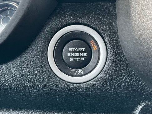 Used 2019 RAM 3500 Tradesman w/ Chrome Appearance Group image 27