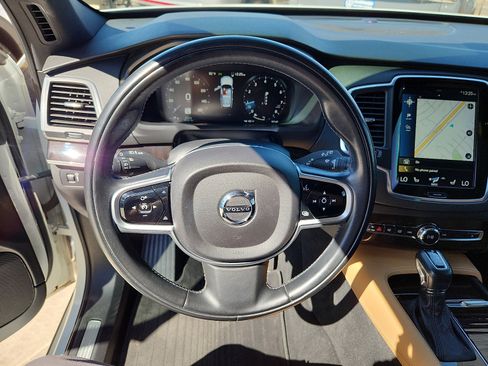 Used 2019 Volvo XC90 T6 Momentum image 15