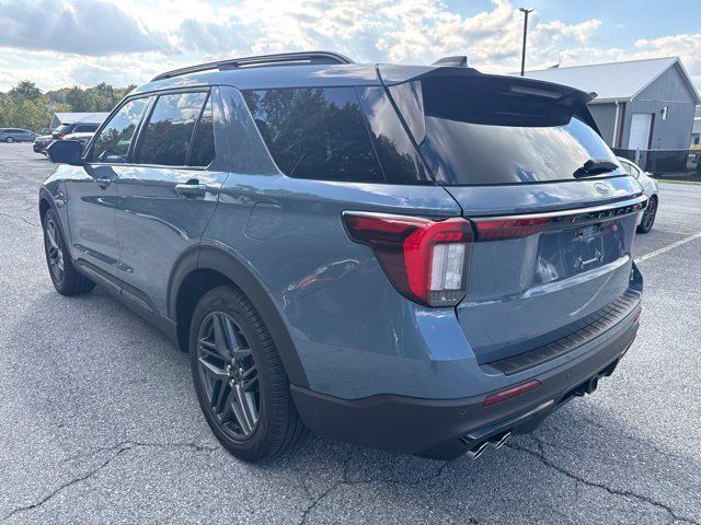 Used 2025 Ford Explorer ST w/ Sun And Sound Package RWD image 5