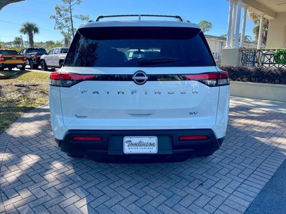 Used 2024 Nissan Pathfinder SV