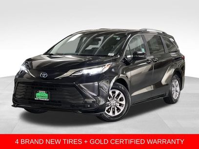 Certified 2022 Toyota Sienna LE