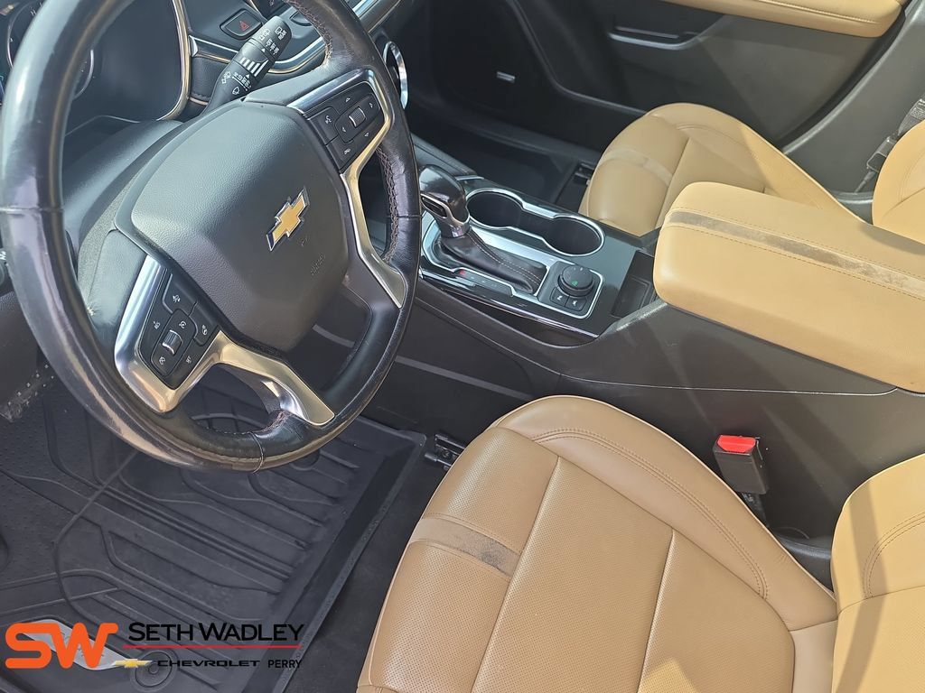 Used 2019 Chevrolet Blazer Premier w/ Driver Confidence II Package AWD/4WD image 16