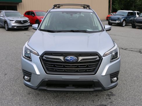 Used 2022 Subaru Forester Limited w/ Popular Package #3 AWD/4WD image 11