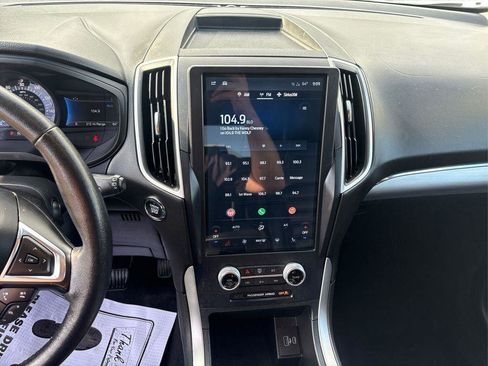 Used 2022 Ford Edge SEL image 16