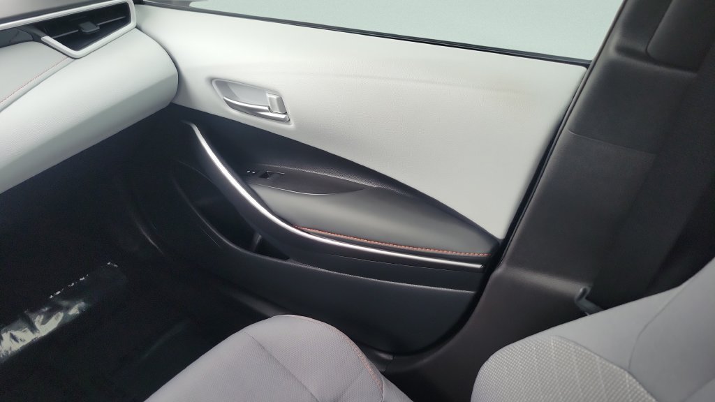 Used 2025 Toyota Corolla FX w/ Convenience Package FWD image 13
