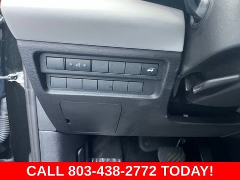 Used 2025 Mitsubishi Outlander SE AWD/4WD image 28