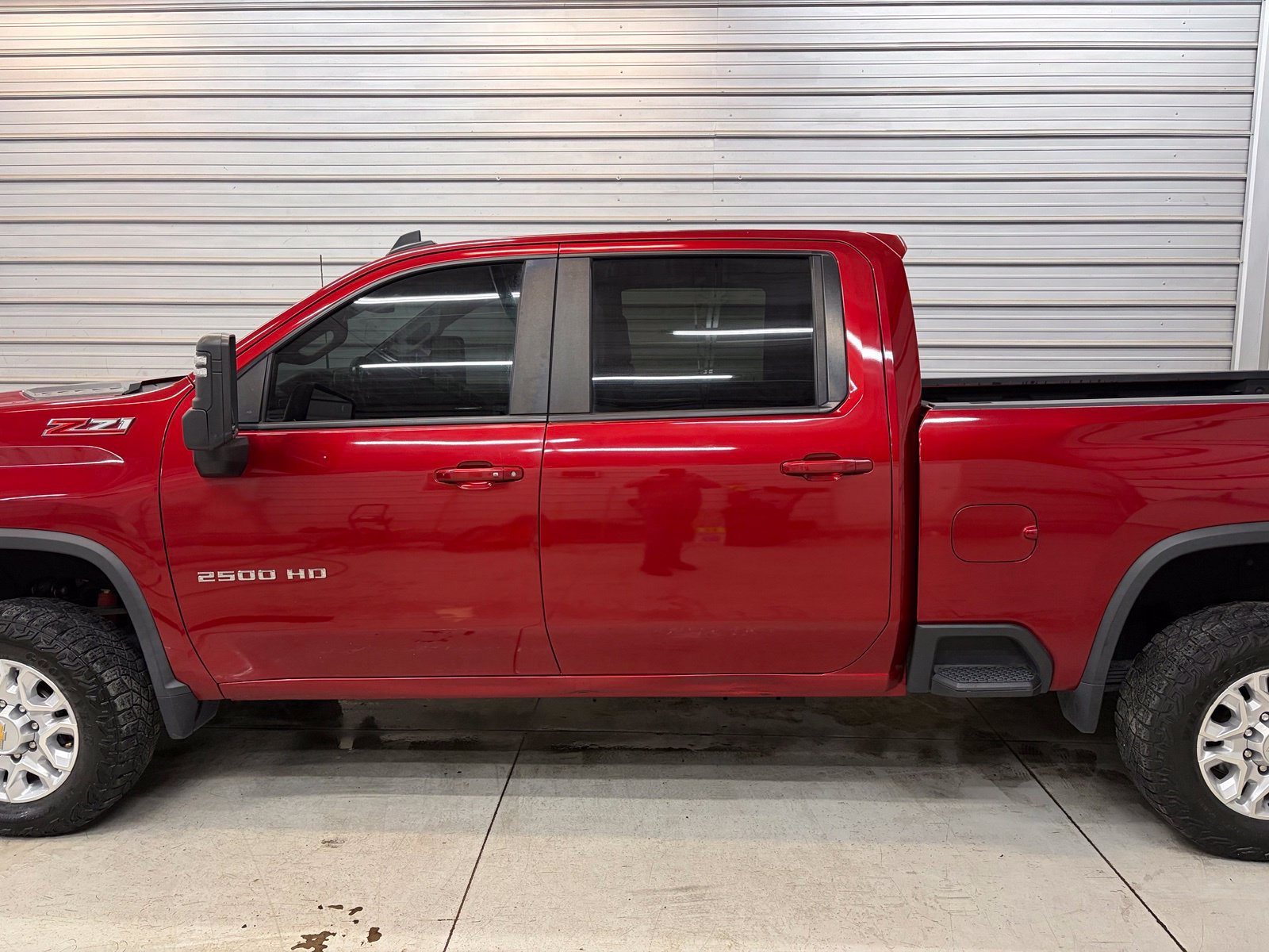 Used 2021 Chevrolet Silverado 2500 LT w/ Convenience Package AWD/4WD image 9