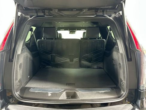 Used 2024 Cadillac Escalade ESV Luxury w/ LPO, Floor Liner Package image 27