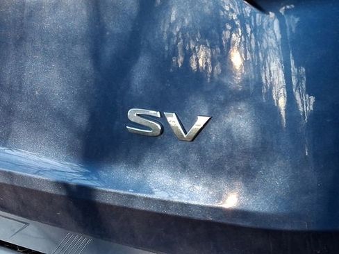 Used 2023 Nissan Rogue SV image 10