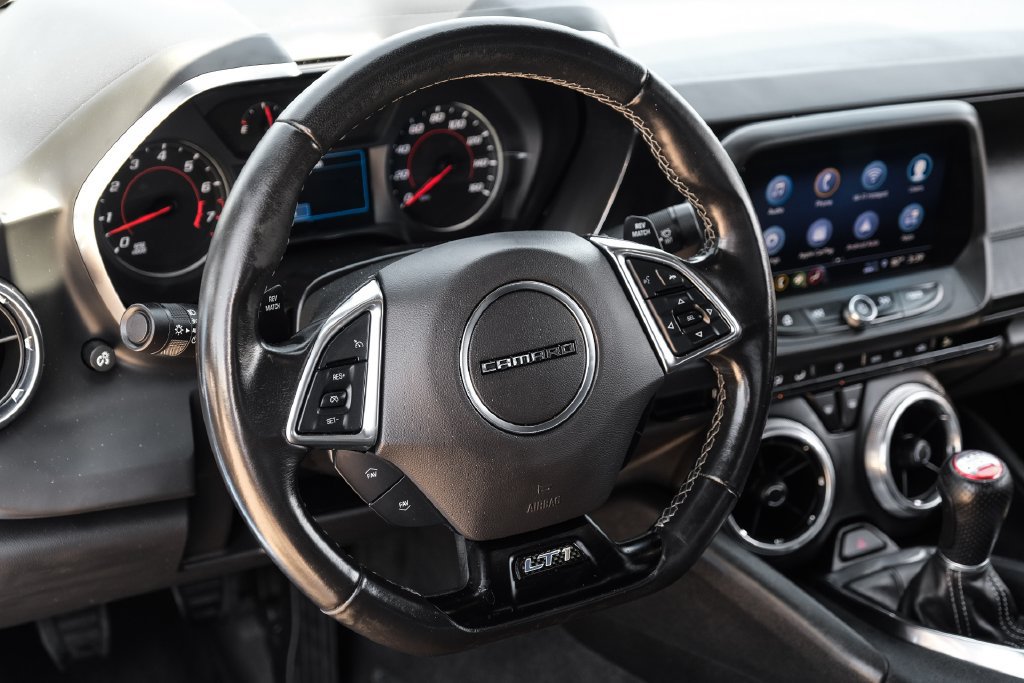 Used 2023 Chevrolet Camaro LT w/ Technology Package RWD image 12