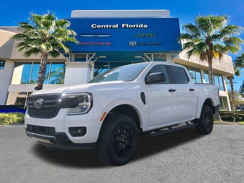 Used 2025 Ford Ranger XLT w/ Black Appearance Package RWD image 9