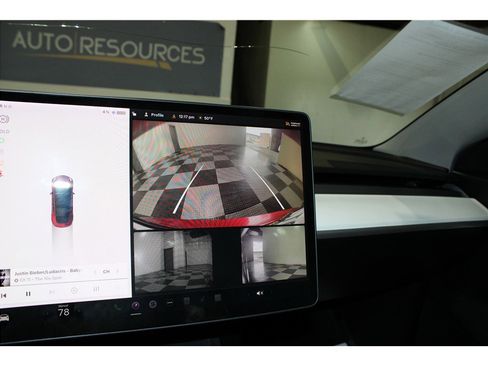 Used 2021 Tesla Model 3 Standard Range Plus image 25