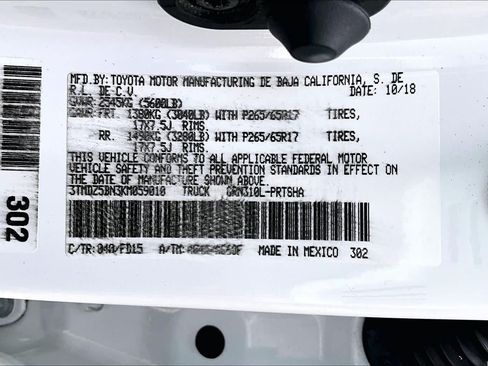 Used 2019 Toyota Tacoma TRD Sport w/ Technology Package AWD/4WD image 36