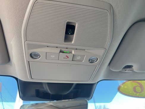 New 2026 Nissan Sentra SR w/ SR Premium Package FWD image 57