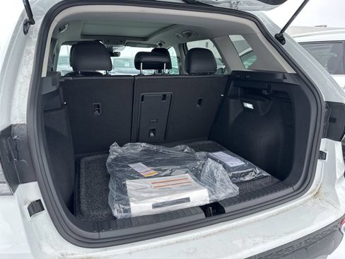 New 2026 Volkswagen Taos SE AWD/4WD image 23