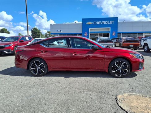 Used 2025 Nissan Altima 2.5 SR image 20