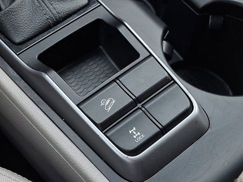 Used 2018 Hyundai Tucson SE image 24