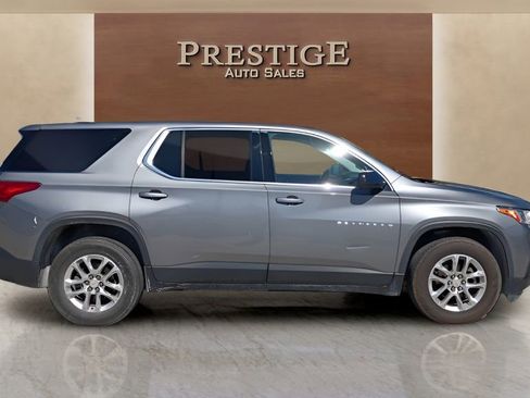 Used 2019 Chevrolet Traverse LS image 17