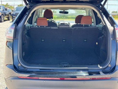 Used 2018 Ford Edge SEL w/ Equipment Group 201A AWD/4WD image 11